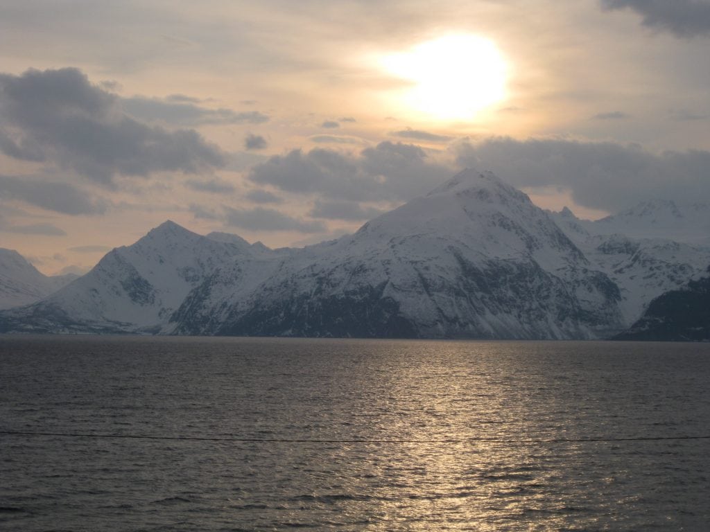 Norwegen Kulisse mit Sonne